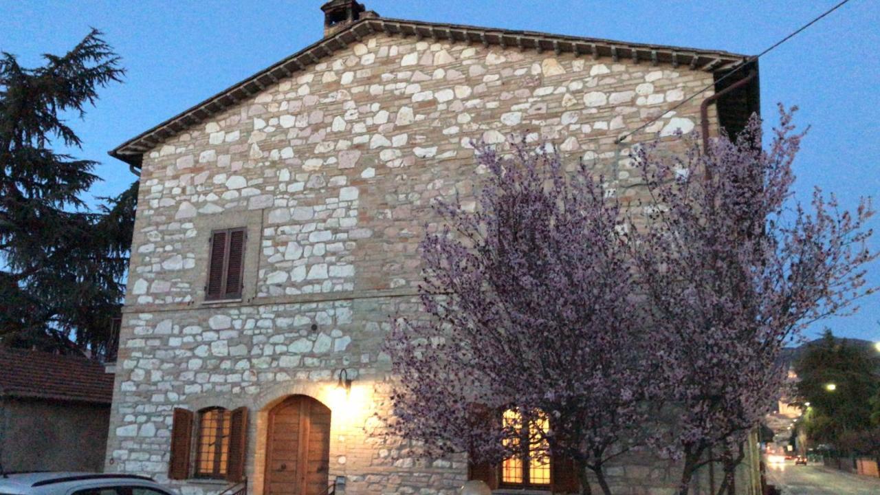 ホテルLa Casa Delle Sirene アッシジ エクステリア 写真